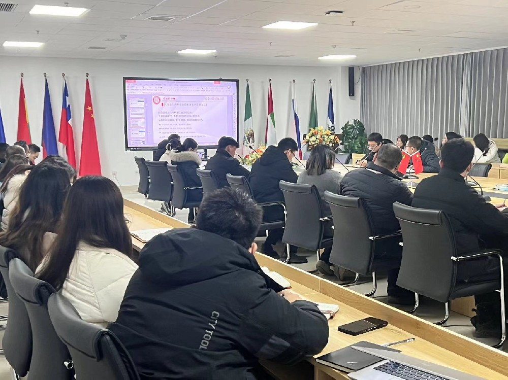 讲好“开工第一课”守好“安全每一关”