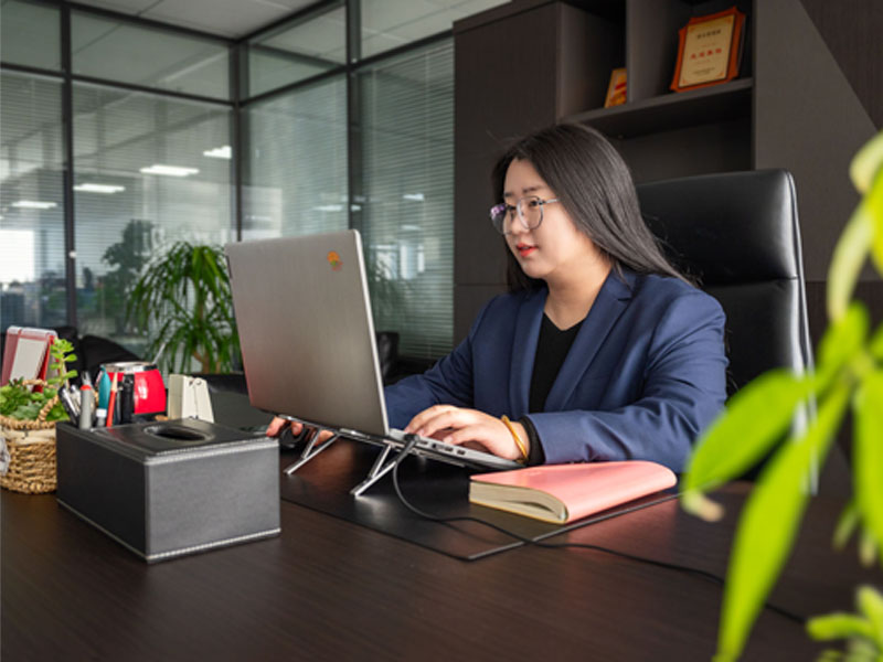 风采人物专访|领航行政，卓越管理-张雪